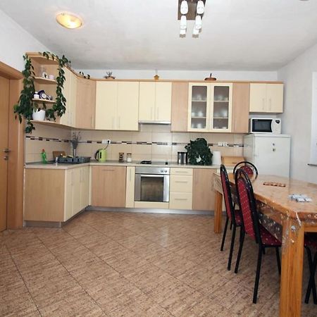 4 Bedroom Apartment In Tisno Exterior photo