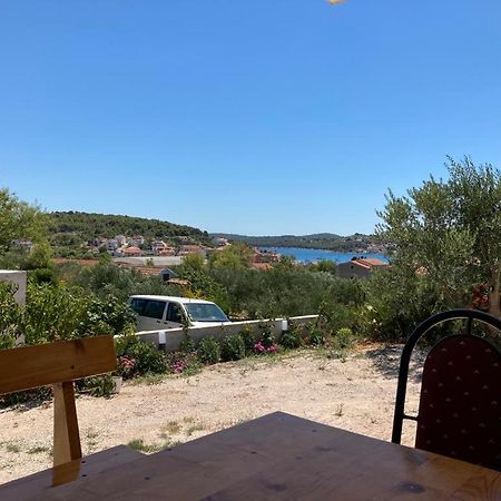 4 Bedroom Apartment In Tisno Exterior photo
