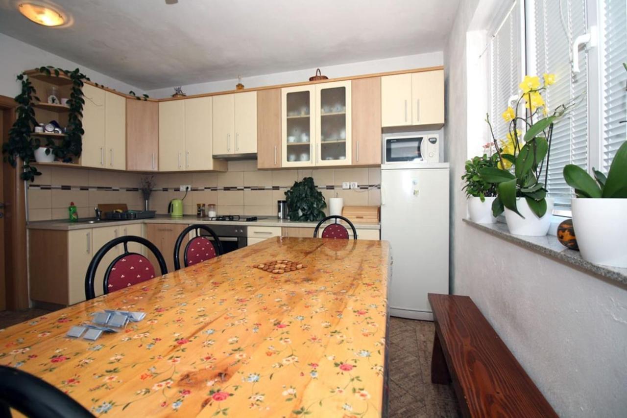 4 Bedroom Apartment In Tisno Exterior photo