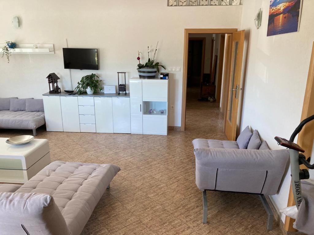 4 Bedroom Apartment In Tisno Exterior photo